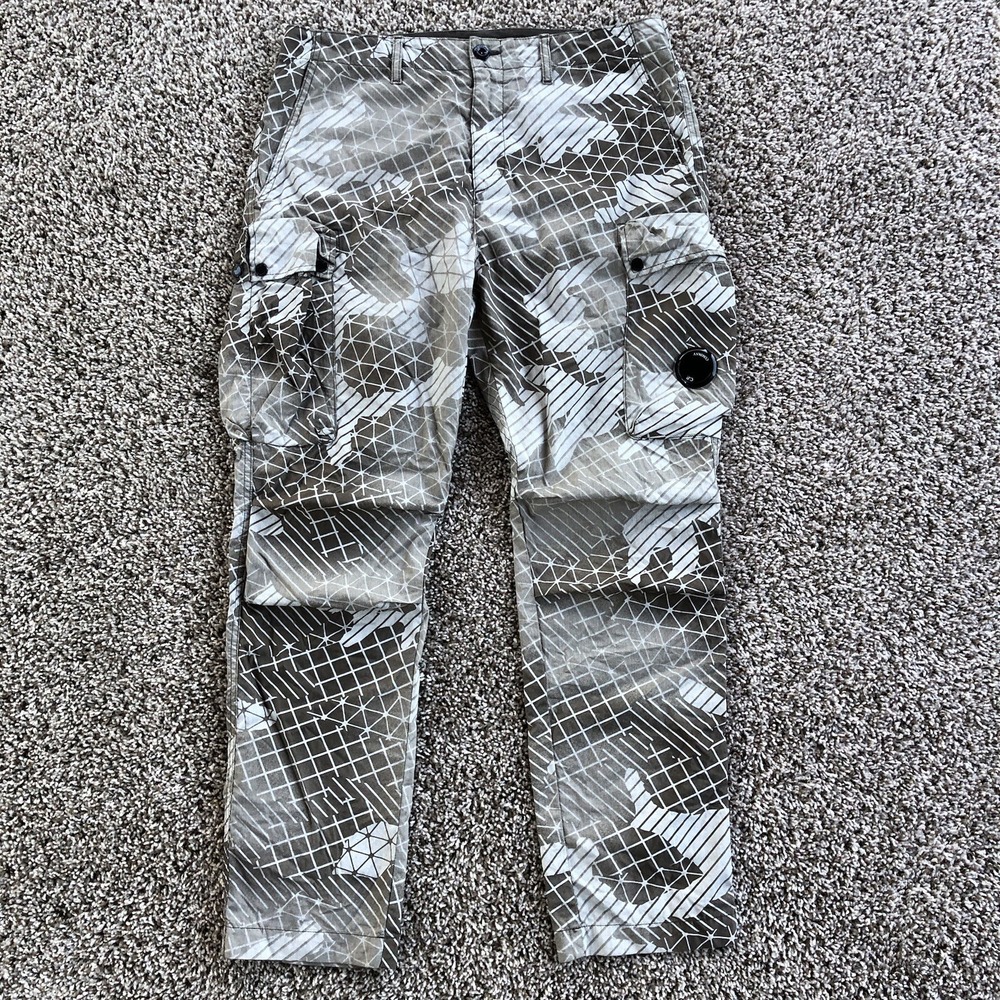 CP Company Camouflage Cargo Trousers Ergonomic‎ Fit Pants Size 48 Fits (34x28)